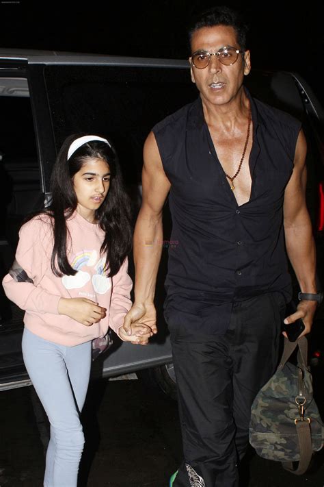 akshay kumar son daughter